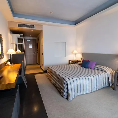 Santa Tecla Palace 4*