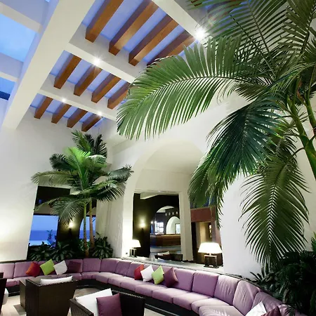 Santa Tecla Palace فندق 4*