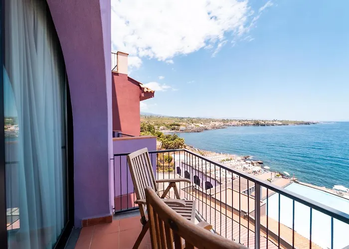 圣特克拉皇宫酒店 酒店 阿奇雷亚莱