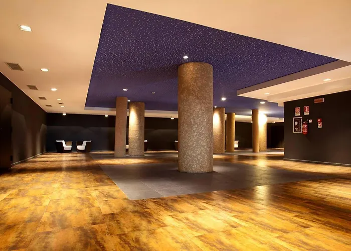 圣特克拉皇宫酒店 4*