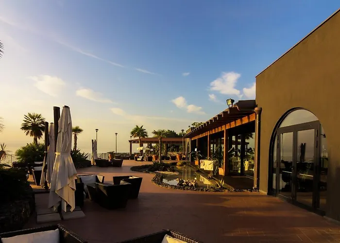 圣特克拉皇宫酒店 酒店 阿奇雷亚莱