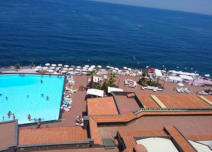 圣特克拉皇宫酒店 4* 阿奇雷亚莱